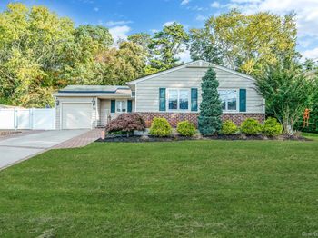 55 Wexford Drive