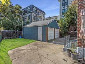 12 Roxy Place, Lynbrook NY 11563