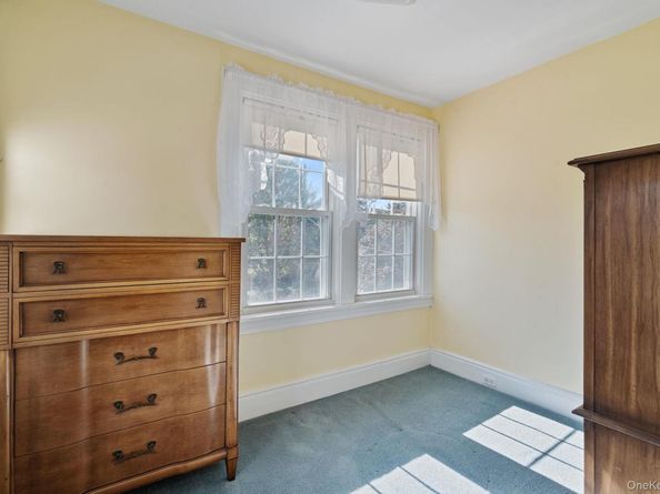 29 Summit Avenue, Lynbrook NY 11563