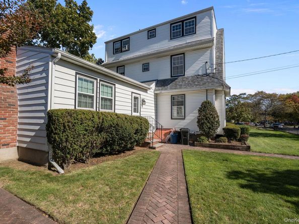 29 Summit Avenue, Lynbrook NY 11563