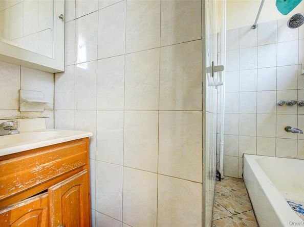 1701 Gates Avenue, Ridgewood NY 11385