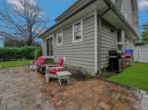 100 Cedar Avenue, Rockville Centre NY 11570