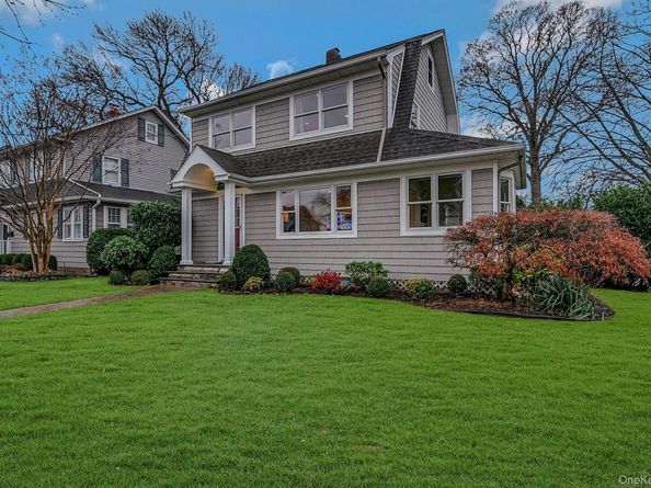 100 Cedar Avenue, Rockville Centre NY 11570