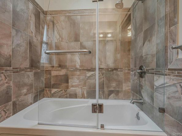 100 Cedar Avenue, Rockville Centre NY 11570