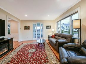 100 Cedar Avenue, Rockville Centre NY 11570