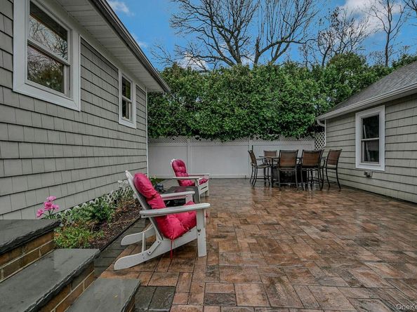 100 Cedar Avenue, Rockville Centre NY 11570