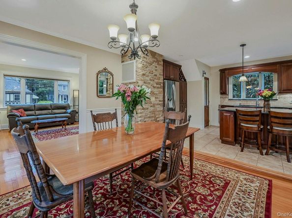 100 Cedar Avenue, Rockville Centre NY 11570