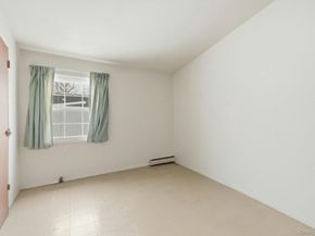 5431 Expressway Drive N, Holtsville NY 11742