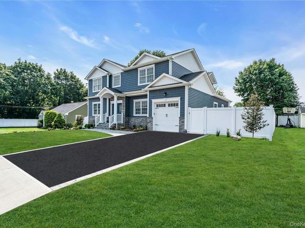 68 Caroline Street, Bethpage NY 11714