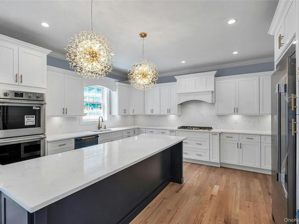 68 Caroline Street, Bethpage NY 11714