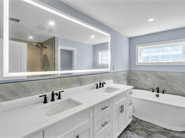 68 Caroline Street, Bethpage NY 11714