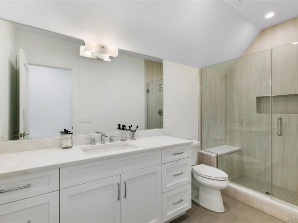 17 Happy Lane, Westhampton Beach NY 11978