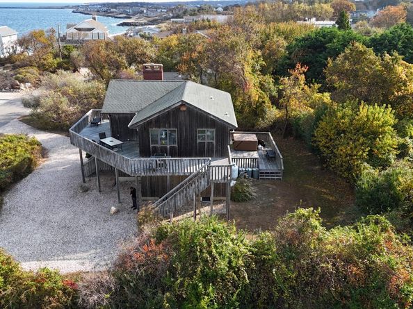 21 Captain Kidds Path, Montauk NY 11954