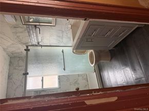 19419 115th Road, Saint Albans NY 11412