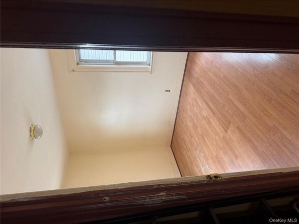 19419 115th Road, Saint Albans NY 11412