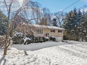 32 Allan Lane, Mount Kisco NY 10549