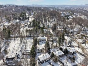 32 Allan Lane, Mount Kisco NY 10549