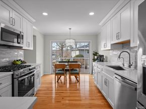 1079 Weaver Street, New Rochelle NY 10804