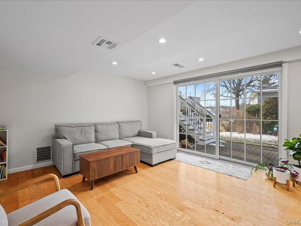 1079 Weaver Street, New Rochelle NY 10804