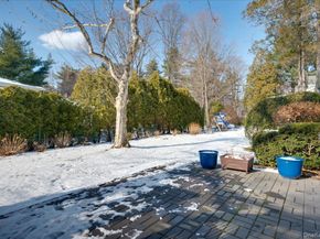 1079 Weaver Street, New Rochelle NY 10804