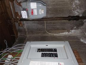 11802 Springfield Boulevard, Cambria Heights NY 11411