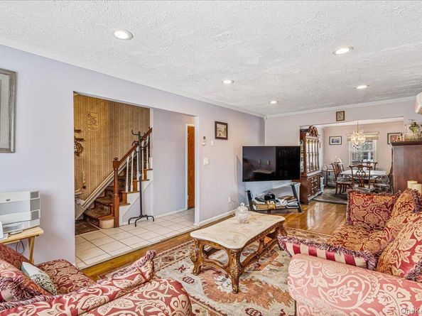 11802 Springfield Boulevard, Cambria Heights NY 11411