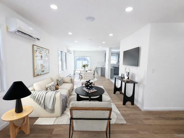 112-16 198th Street, Saint Albans NY 11412