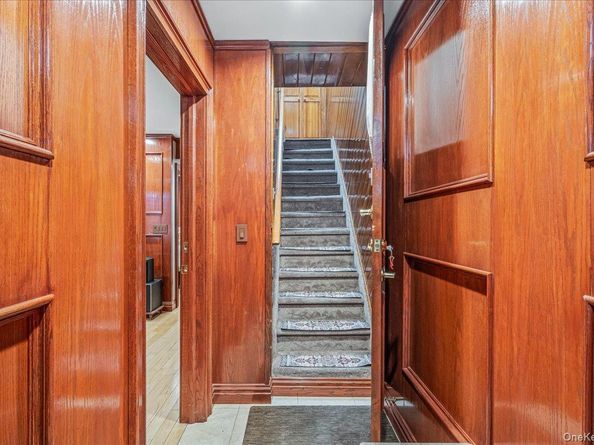 6194 Grove Street, Ridgewood NY 11385