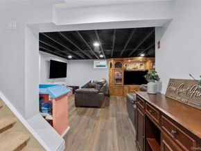 33 Randall Road, Wading River NY 11792