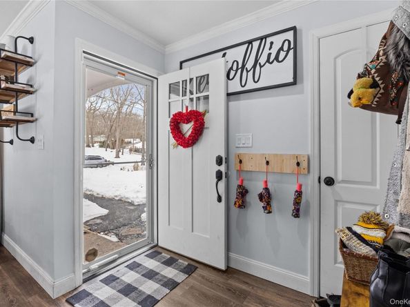 33 Randall Road, Wading River NY 11792