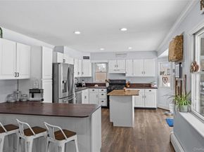 33 Randall Road, Wading River NY 11792