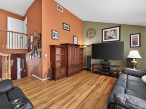 18 Hill Lane, Smithtown NY 11787