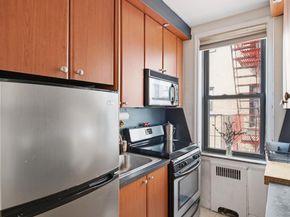 4755 39th Place 3H, Sunnyside NY 11104
