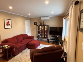 493 Kell Place, Seaford NY 11783