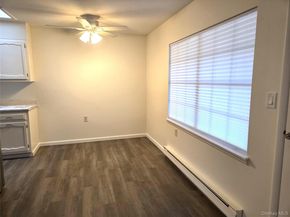 186C Ventry Court, Ridge NY 11961