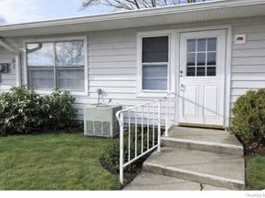 186C Ventry Court, Ridge NY 11961