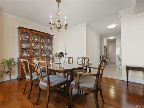 27010 Grand Central Parkway 17K, Floral Park NY 11005