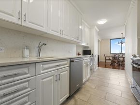 27010 Grand Central Parkway 17K, Floral Park NY 11005