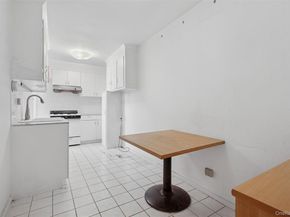 33-24 91st Street 6L, Jackson Heights NY 11372