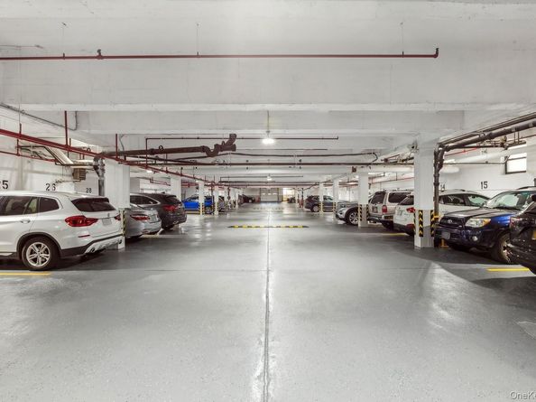 33-24 91st Street 6L, Jackson Heights NY 11372