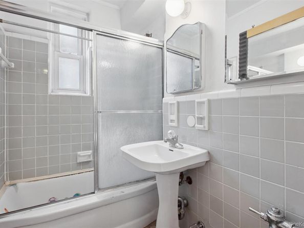 33-24 91st Street 6L, Jackson Heights NY 11372