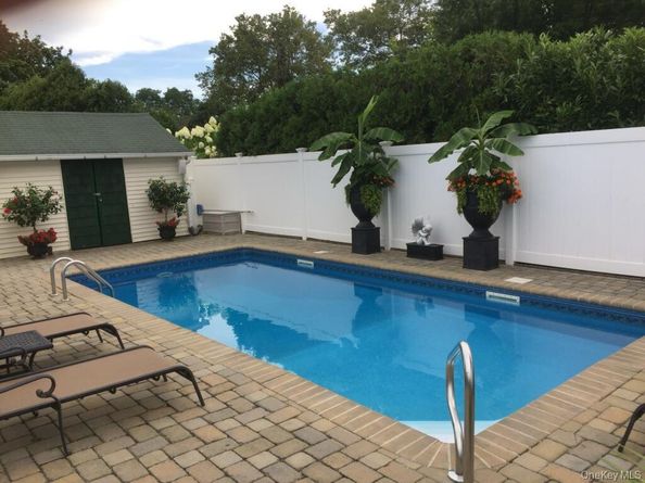 31 Grand Central Avenue, Amityville NY 11701