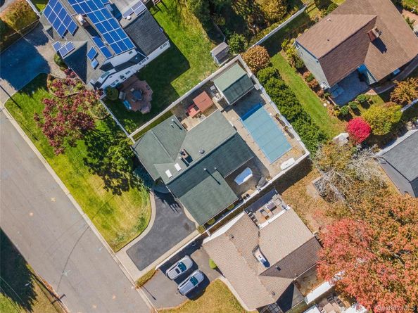 31 Grand Central Avenue, Amityville NY 11701