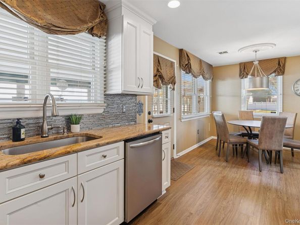 31 Grand Central Avenue, Amityville NY 11701