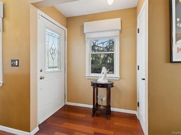 31 Grand Central Avenue, Amityville NY 11701