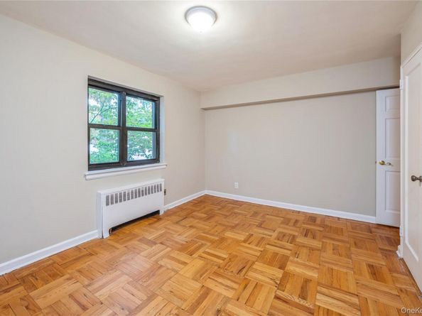 50 White Oak street 1E, New Rochelle NY 10801