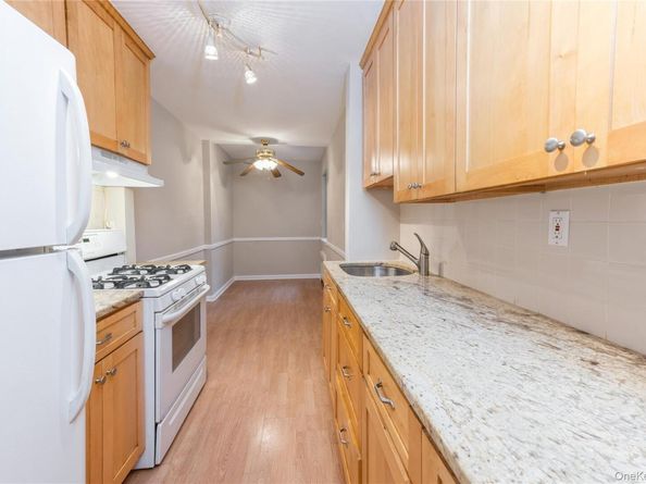 50 White Oak street 1E, New Rochelle NY 10801