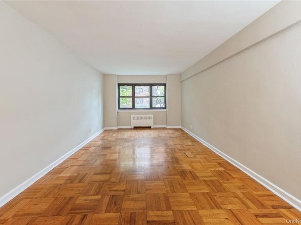 50 White Oak street 1E, New Rochelle NY 10801