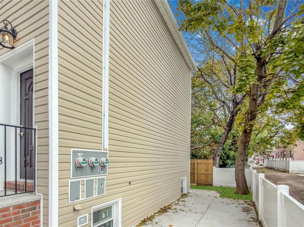 903 E 93rd Street, Brooklyn NY 11236