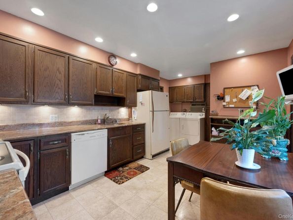 136 Buckingham Road, Yonkers NY 10701